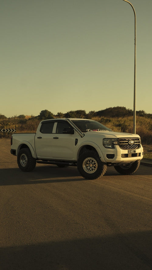  Dirty4x4 DirtyBars Electric Side Steps